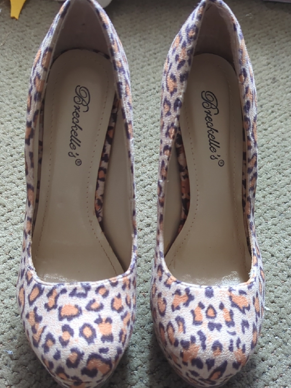 Breckelles Leopard-Print Pumps in Beige and Black